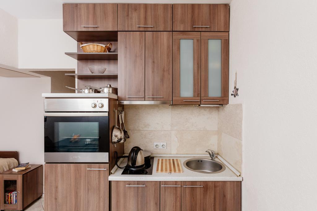 Celine'S Place By The Sea Kotor Exteriör bild